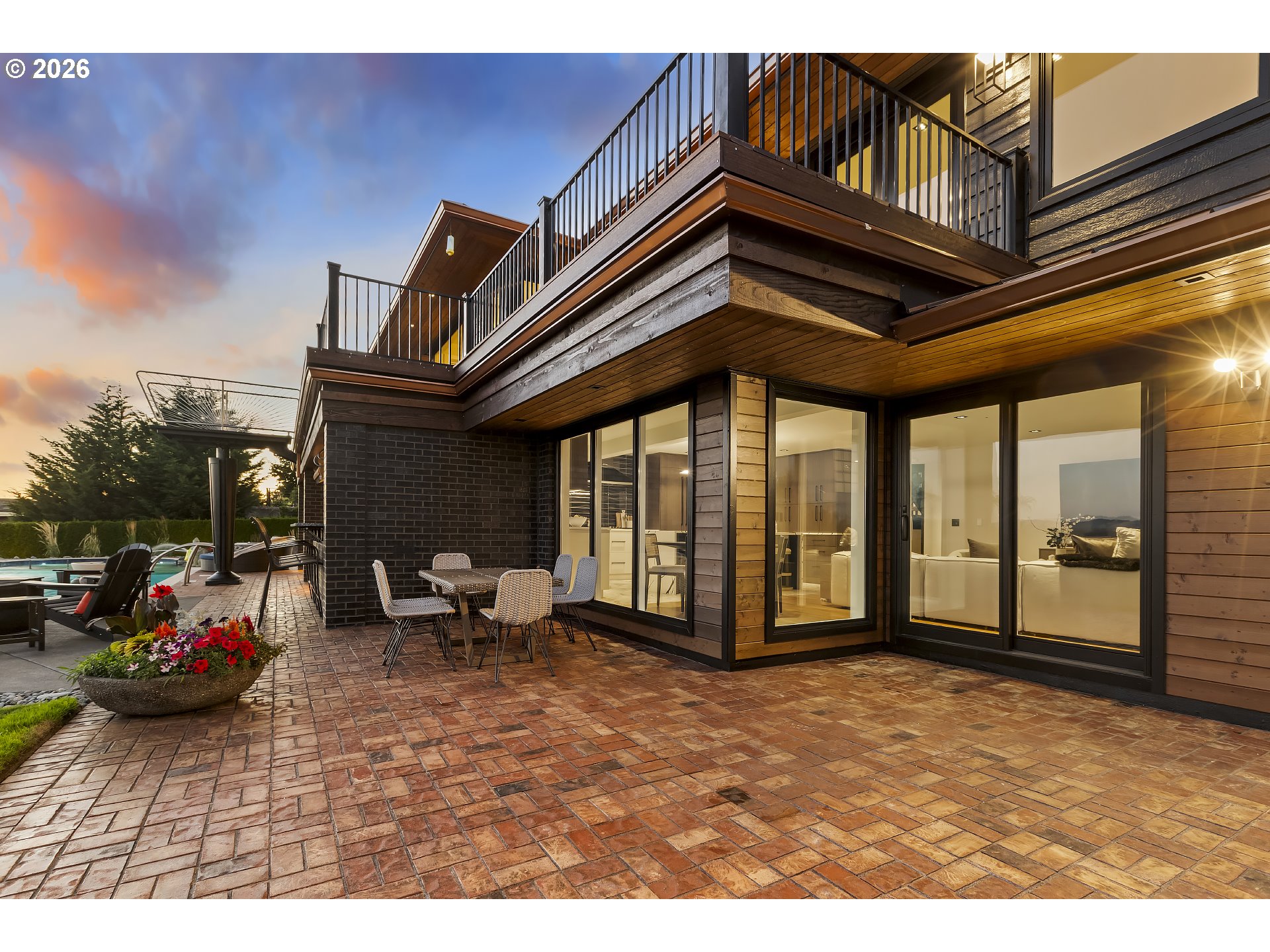 8015 SE EVERGREEN HWY