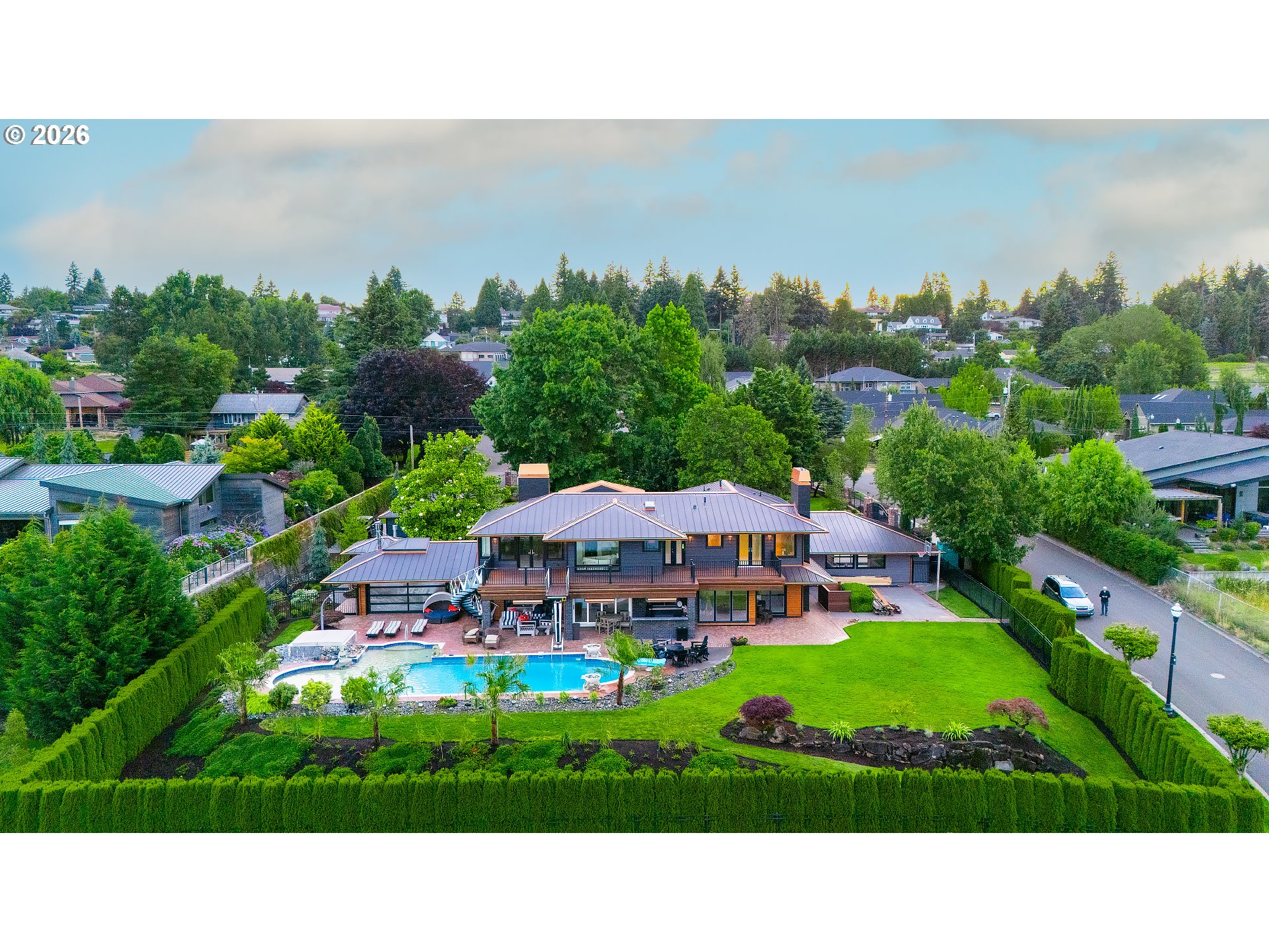 8015 SE EVERGREEN HWY