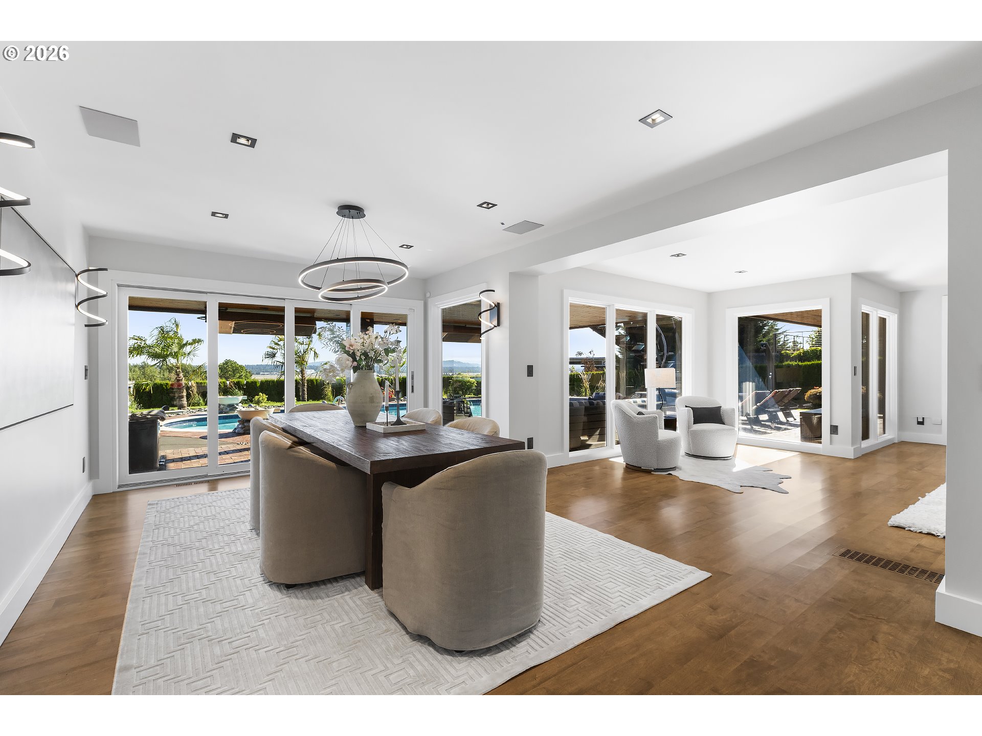 8015 SE EVERGREEN HWY