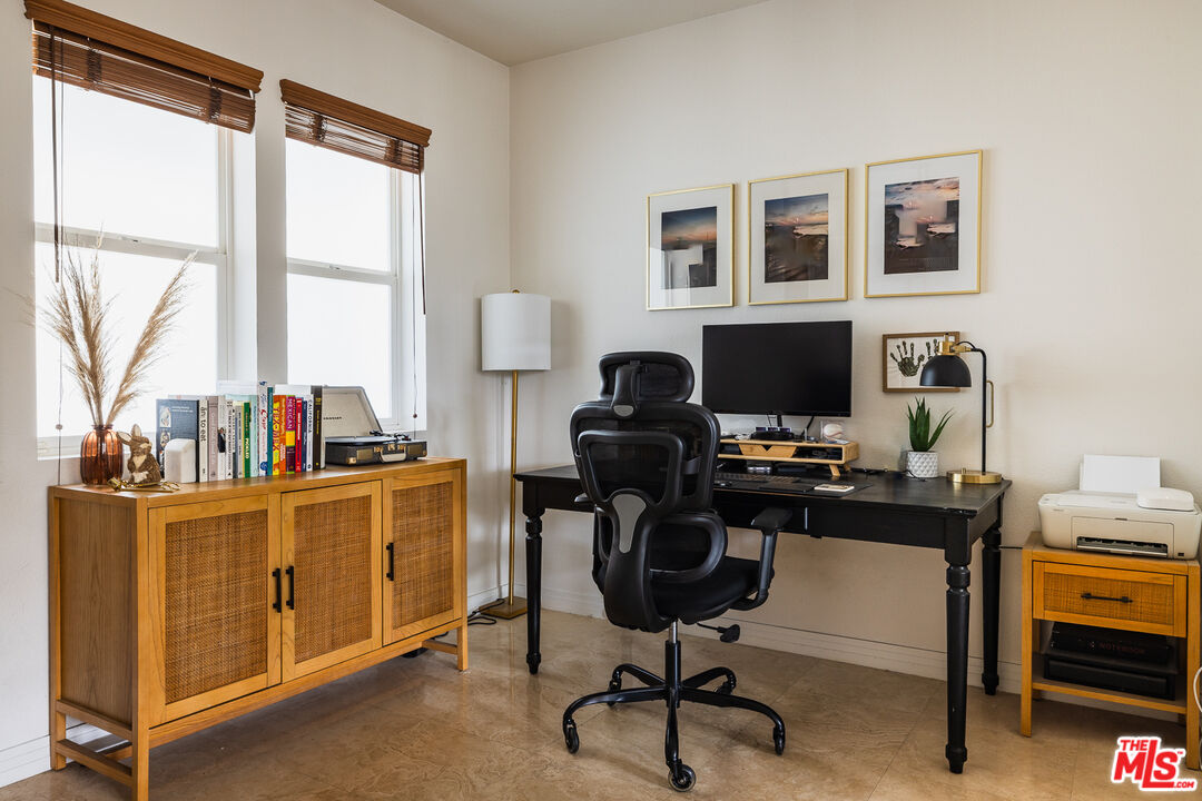 7100 Playa Vista Dr Unit: 202