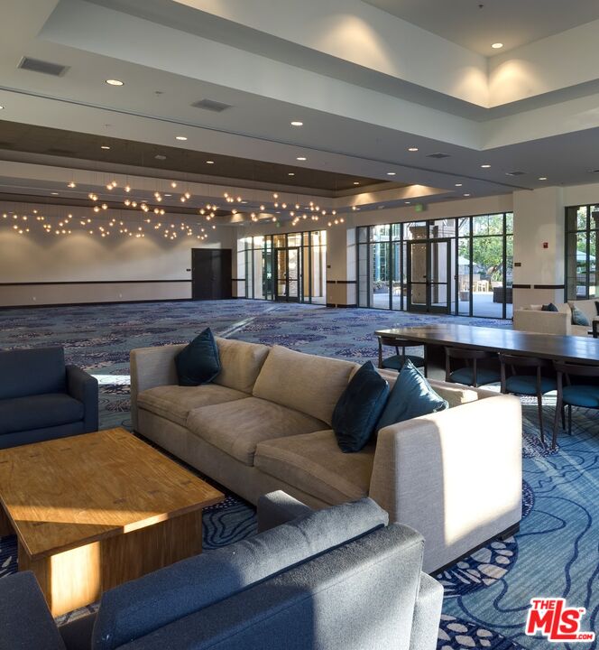 7100 Playa Vista Dr Unit: 202