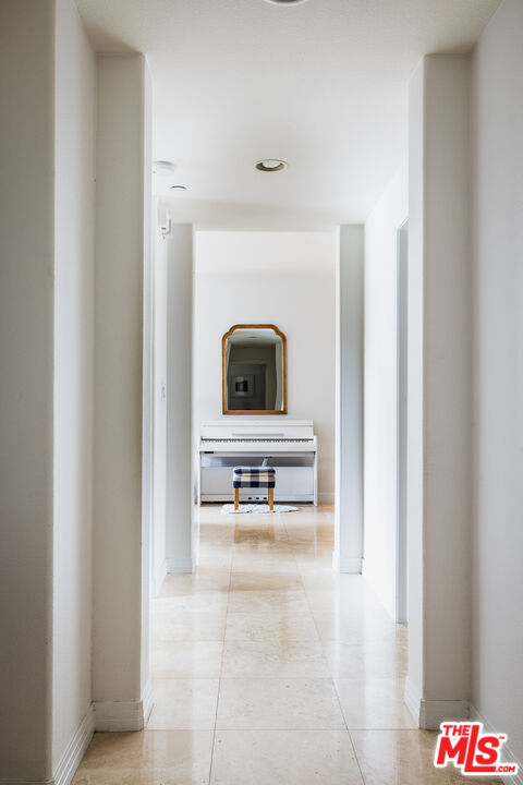 7100 Playa Vista Dr Unit: 202