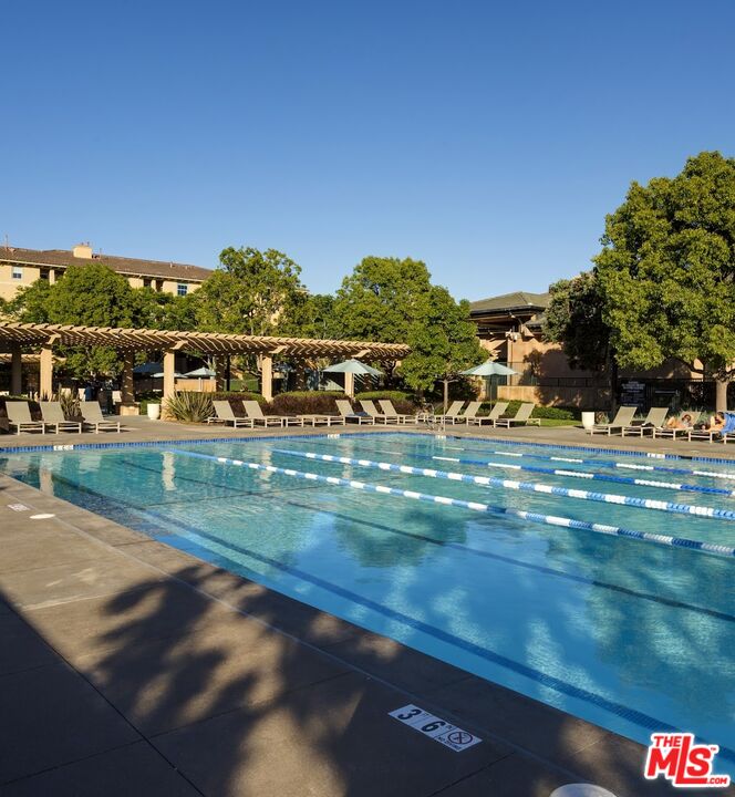 7100 Playa Vista Dr Unit: 202