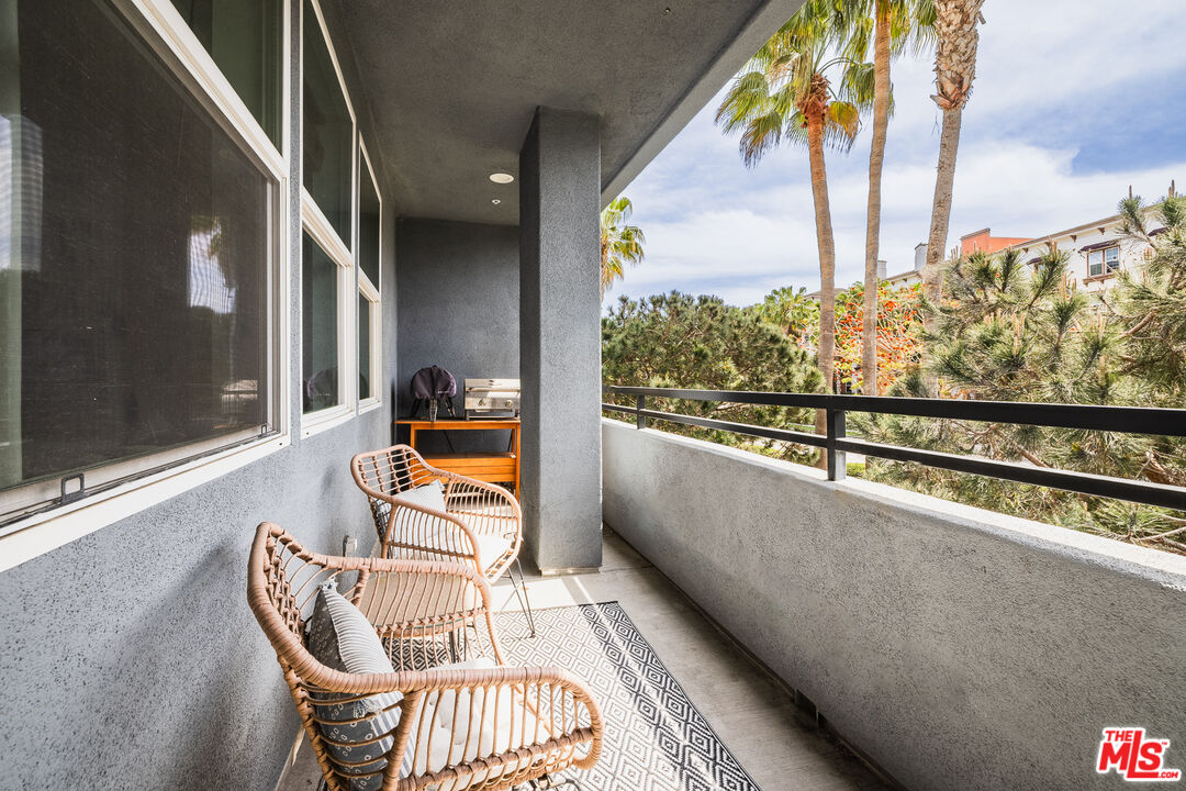 7100 Playa Vista Dr Unit: 202