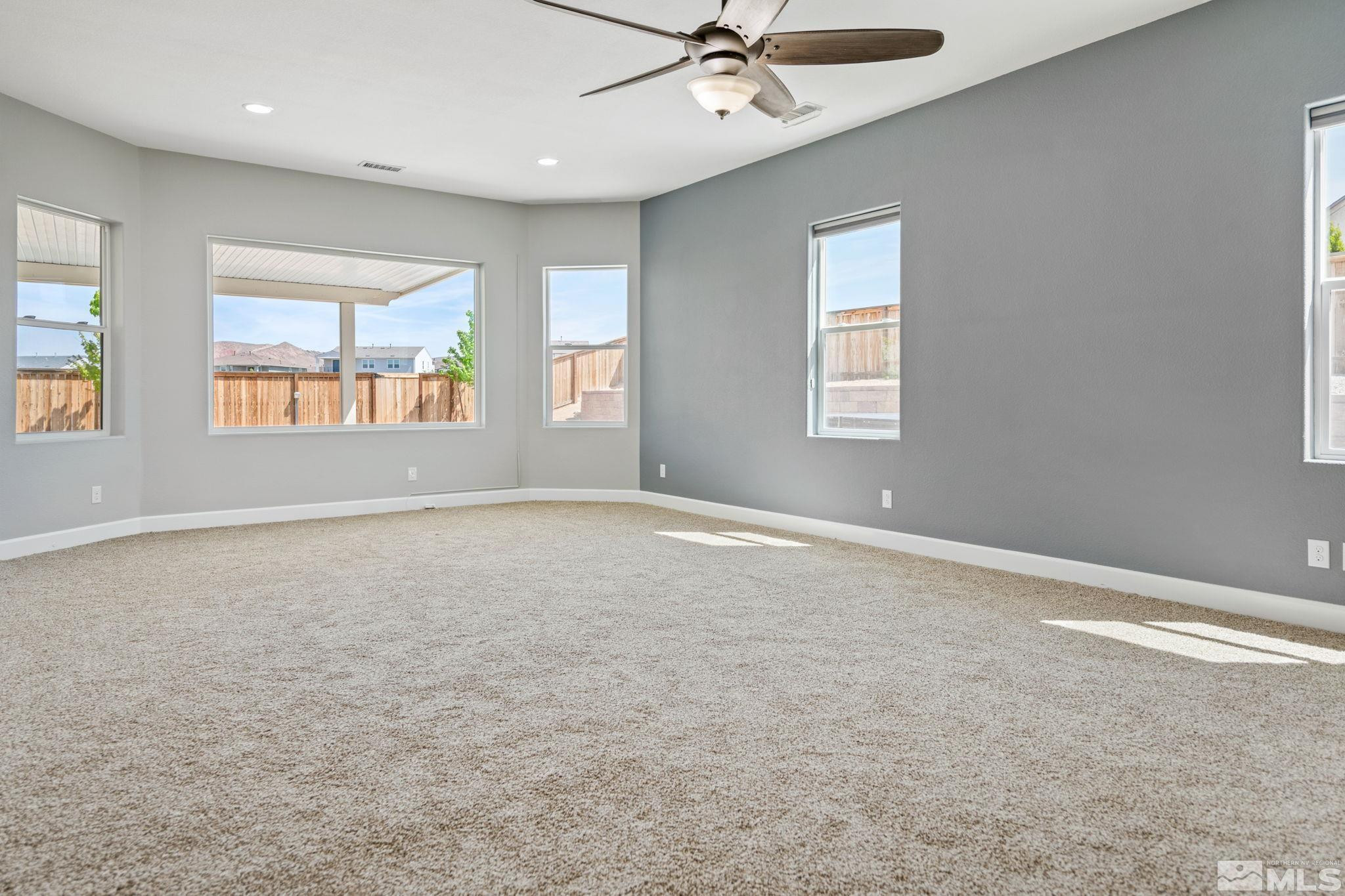 385 Horizon Ridge Road