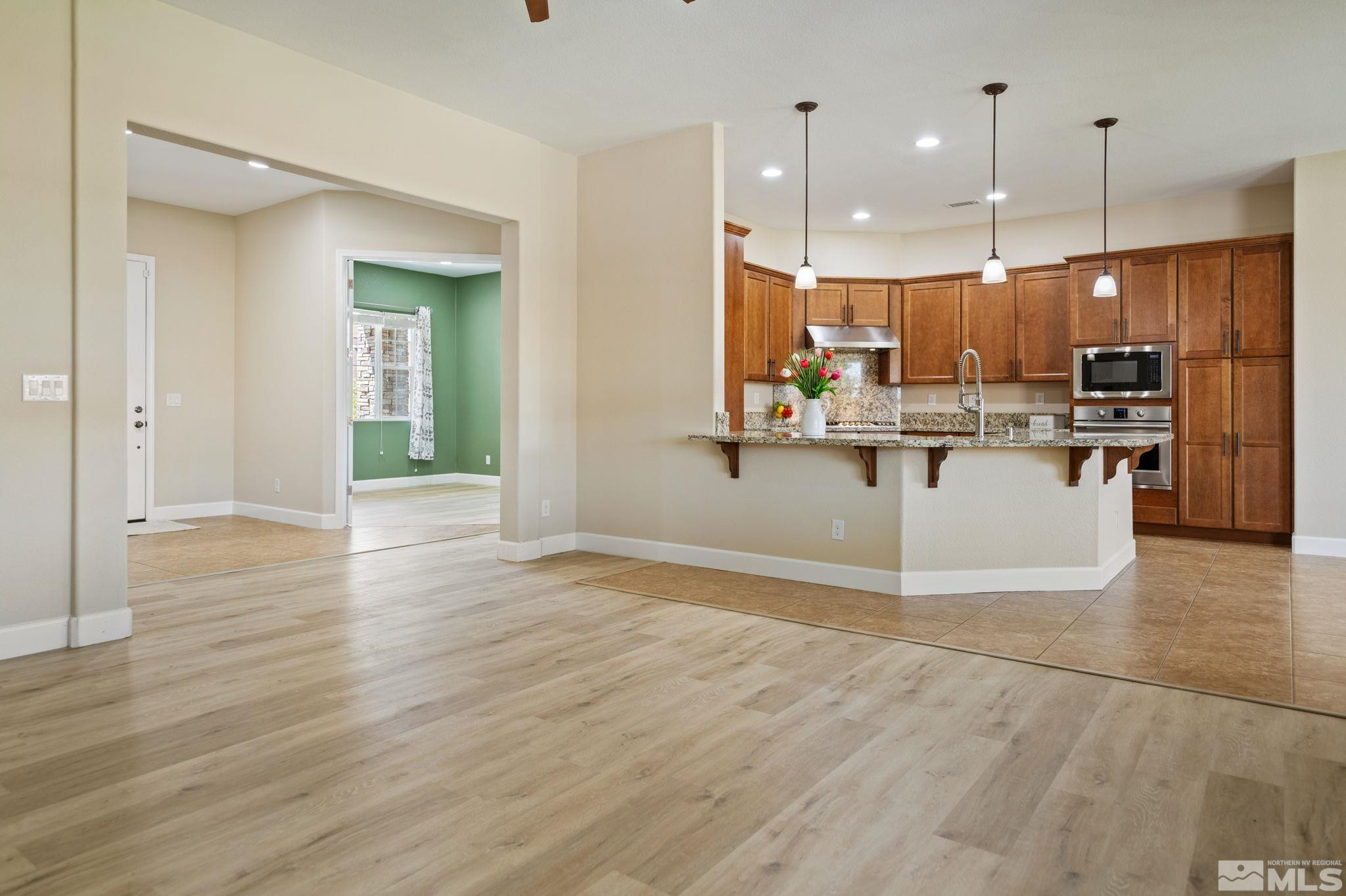 385 Horizon Ridge Road