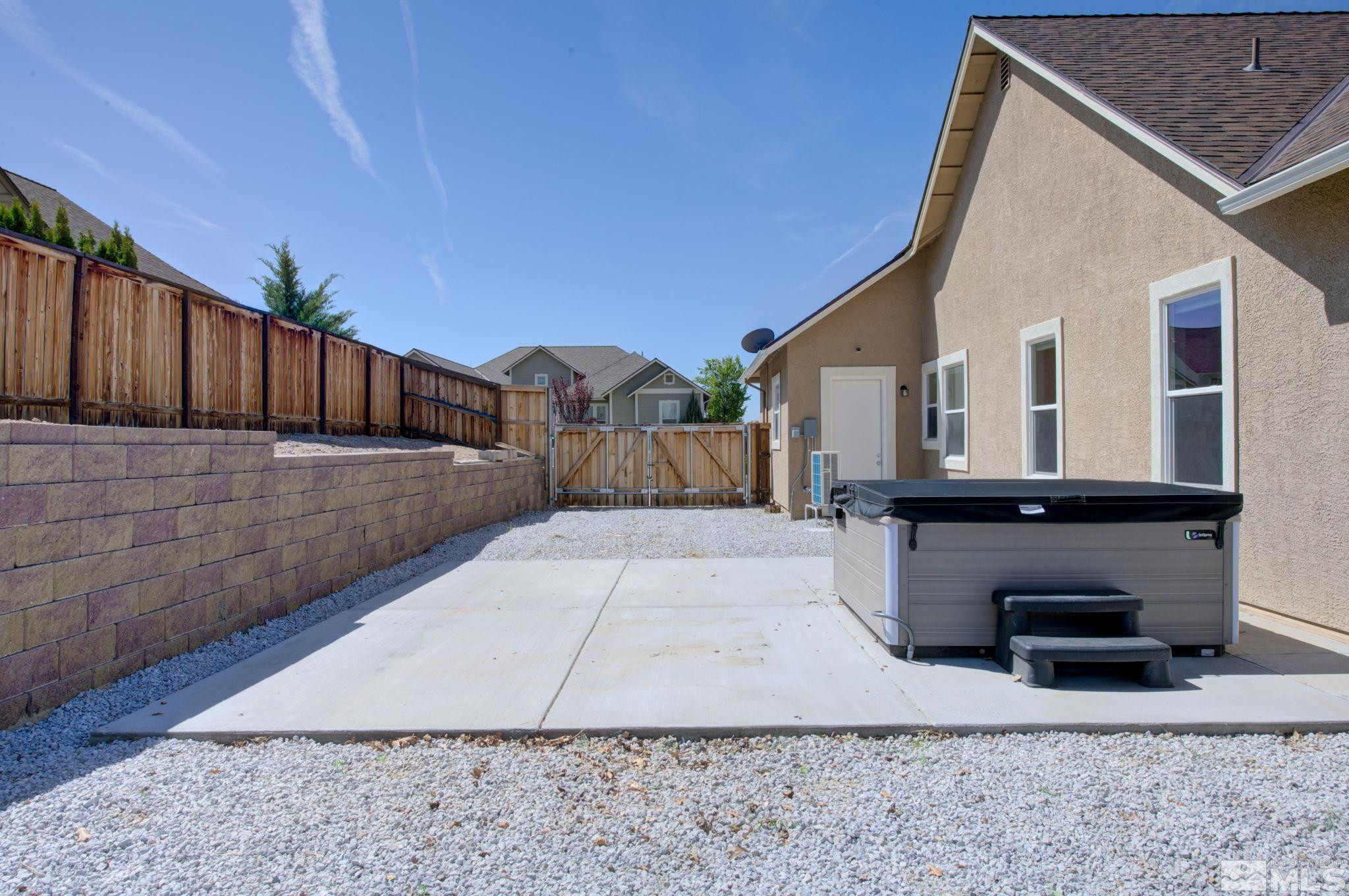 385 Horizon Ridge Road