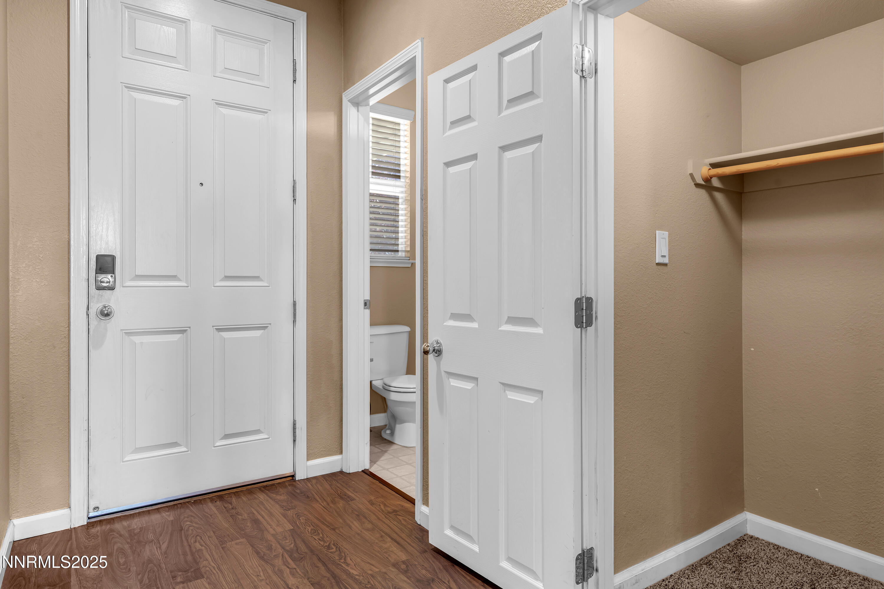 9260 Lone Wolf Circle