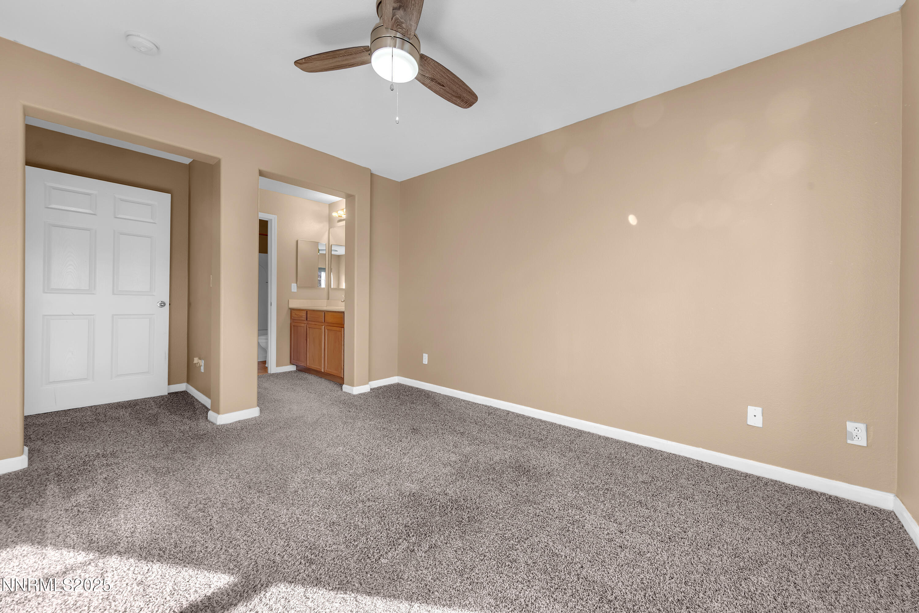 9260 Lone Wolf Circle