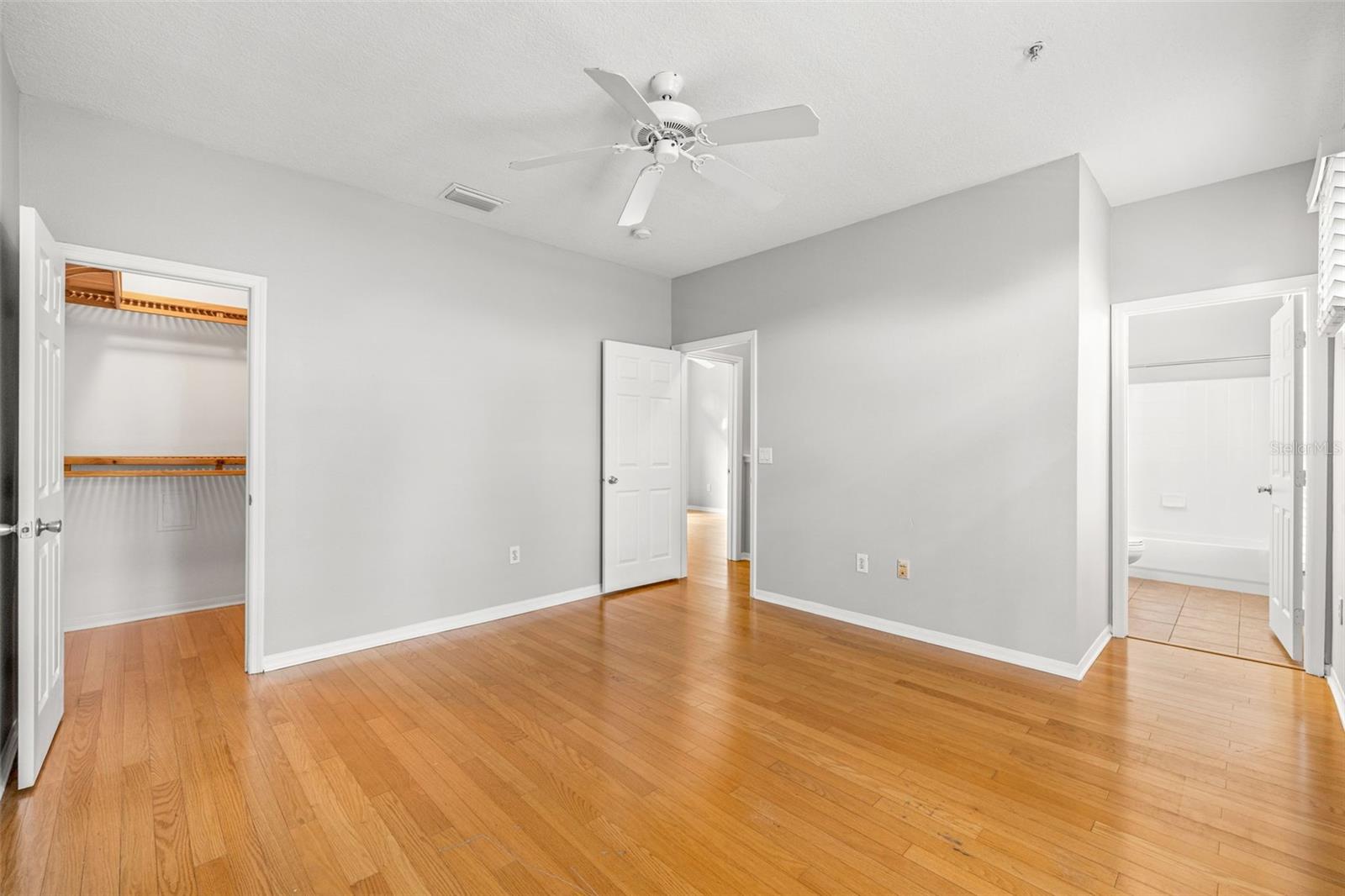 501 KNIGHTS RUN AVE #5102