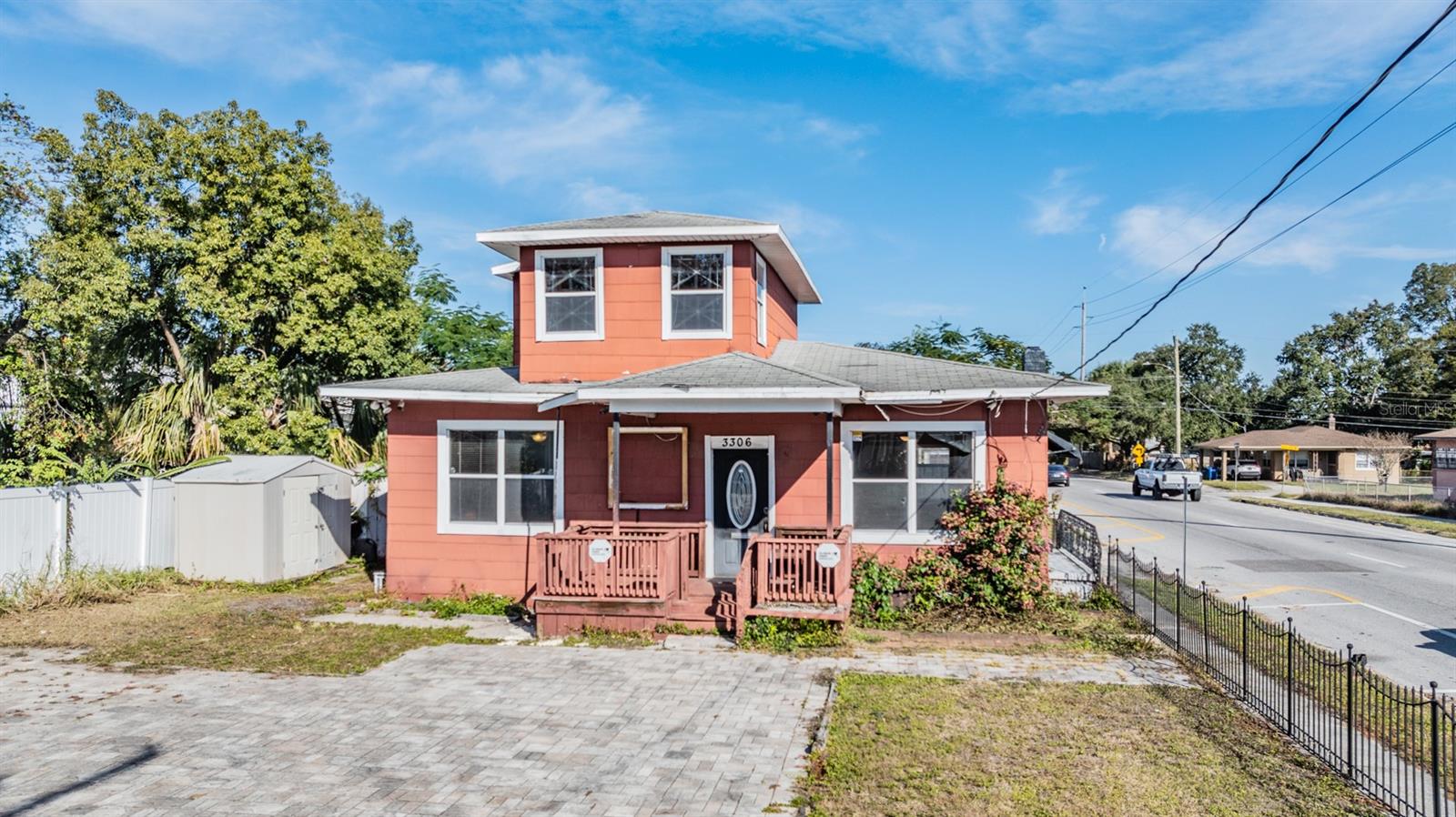 3306 N HOWARD AVE