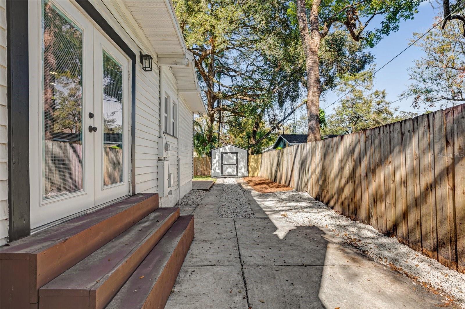 321 W WILDER AVE