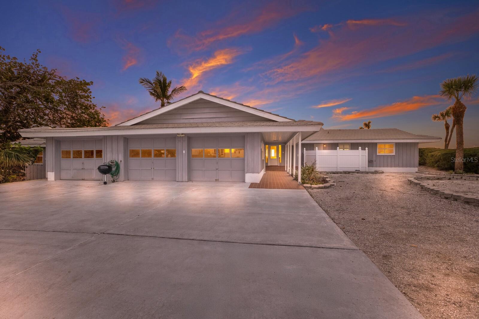 3341 GULF OF MEXICO DR