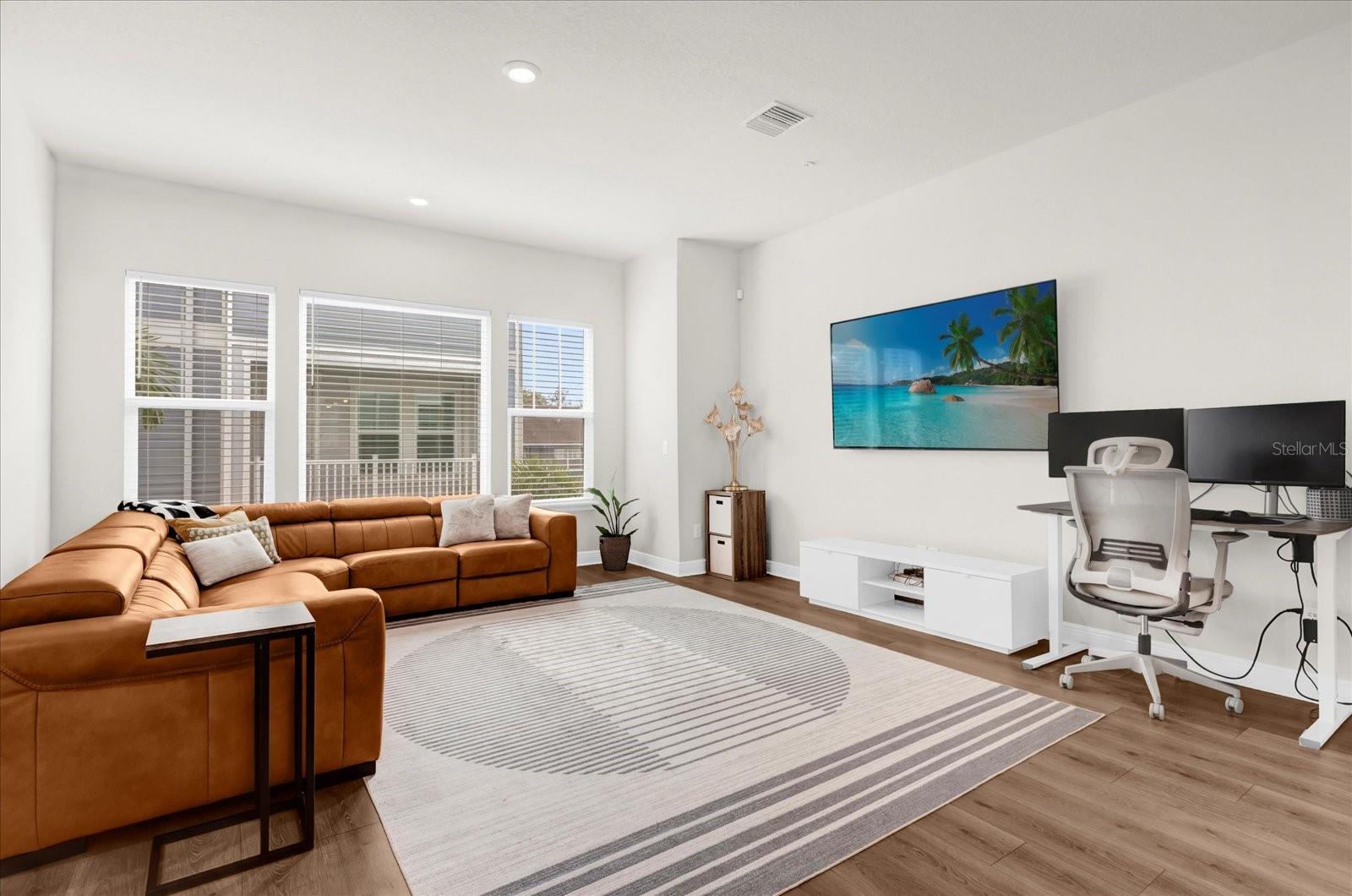 206 S TAMPANIA AVE #2
