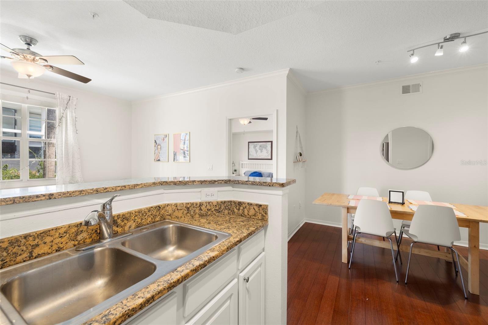 501 KNIGHTS RUN AVE #1302