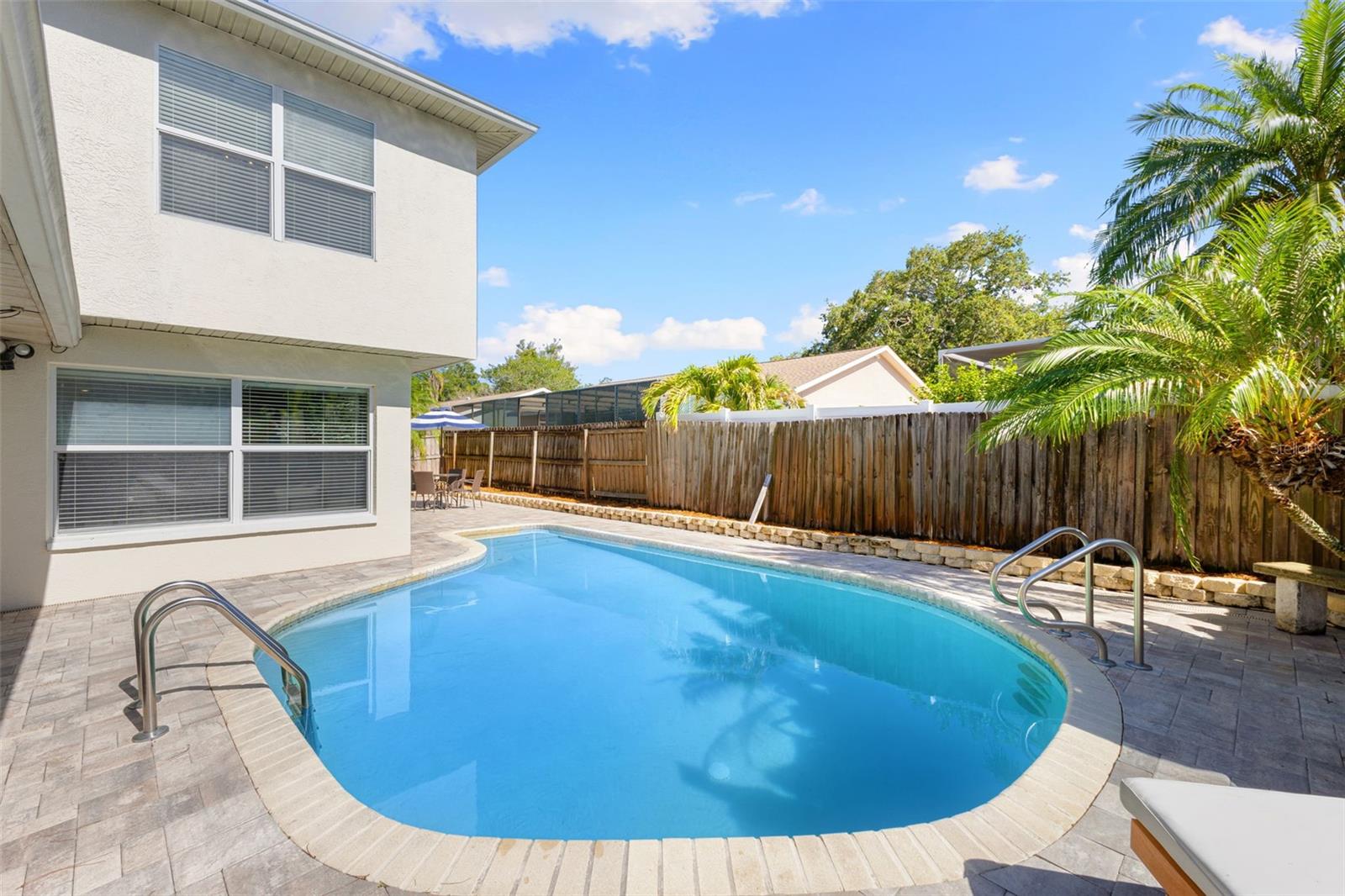 218 N BAY HILLS BLVD