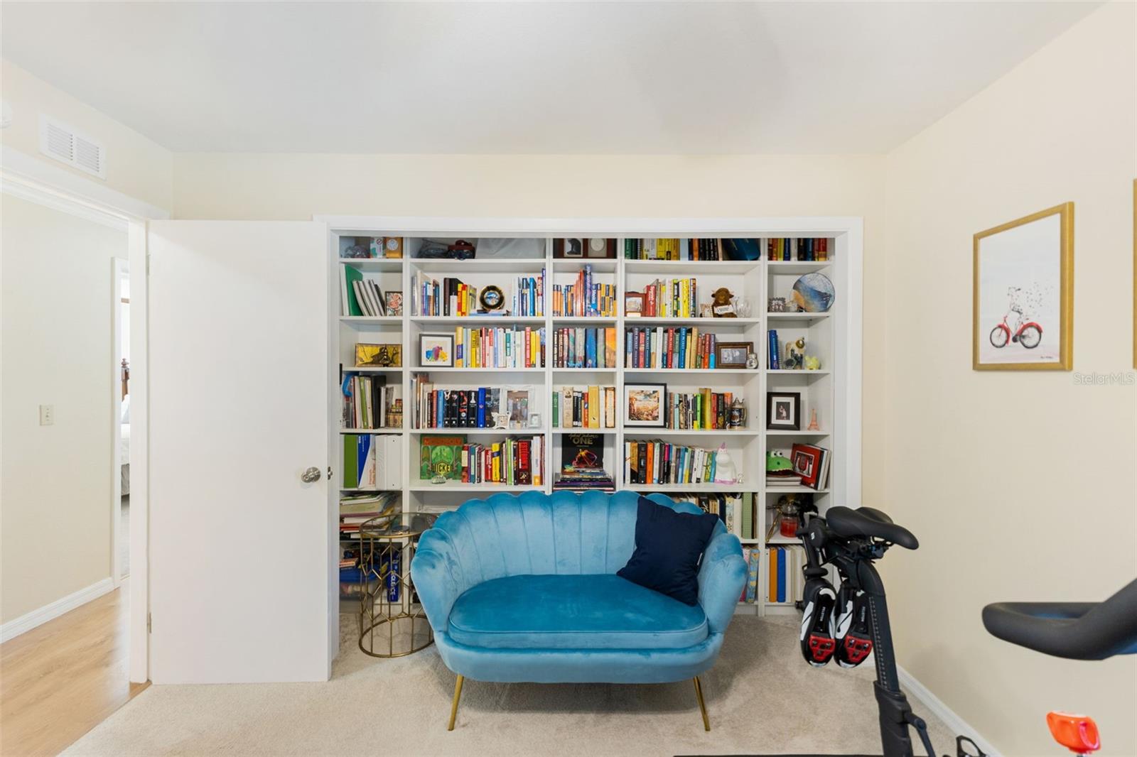 218 N BAY HILLS BLVD