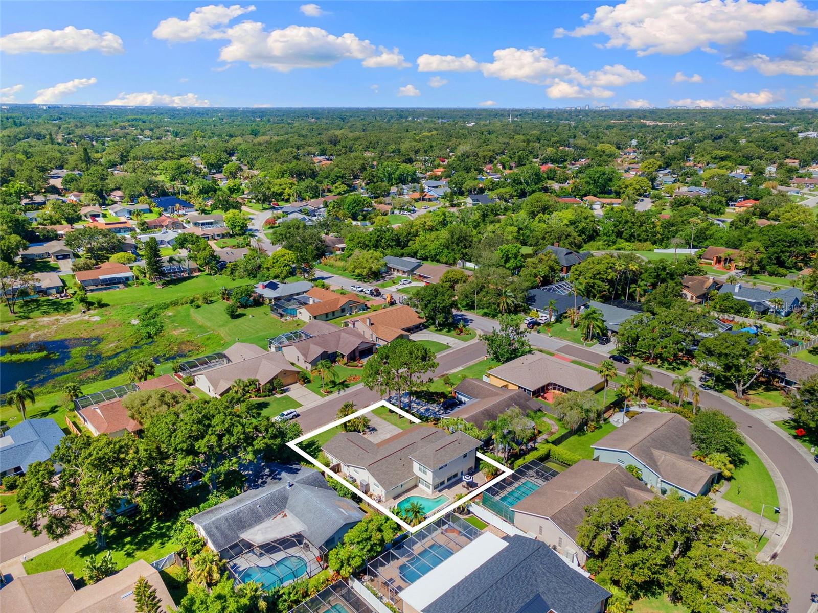 218 N BAY HILLS BLVD