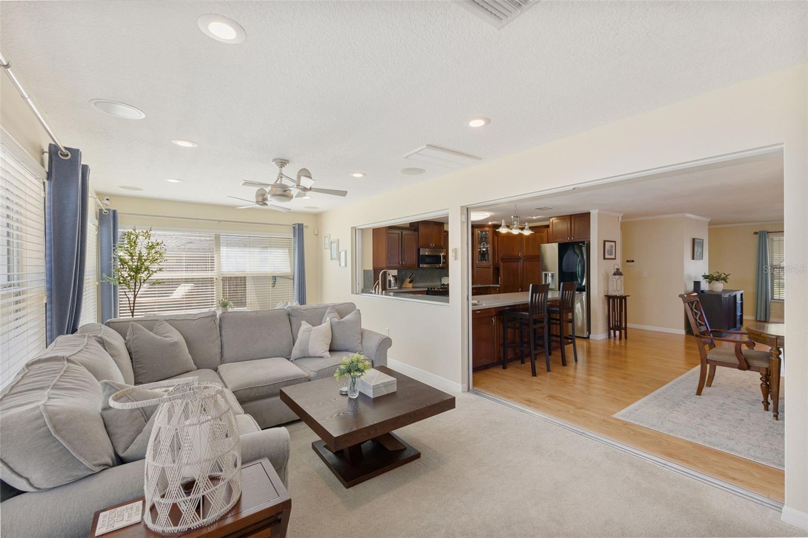 218 N BAY HILLS BLVD