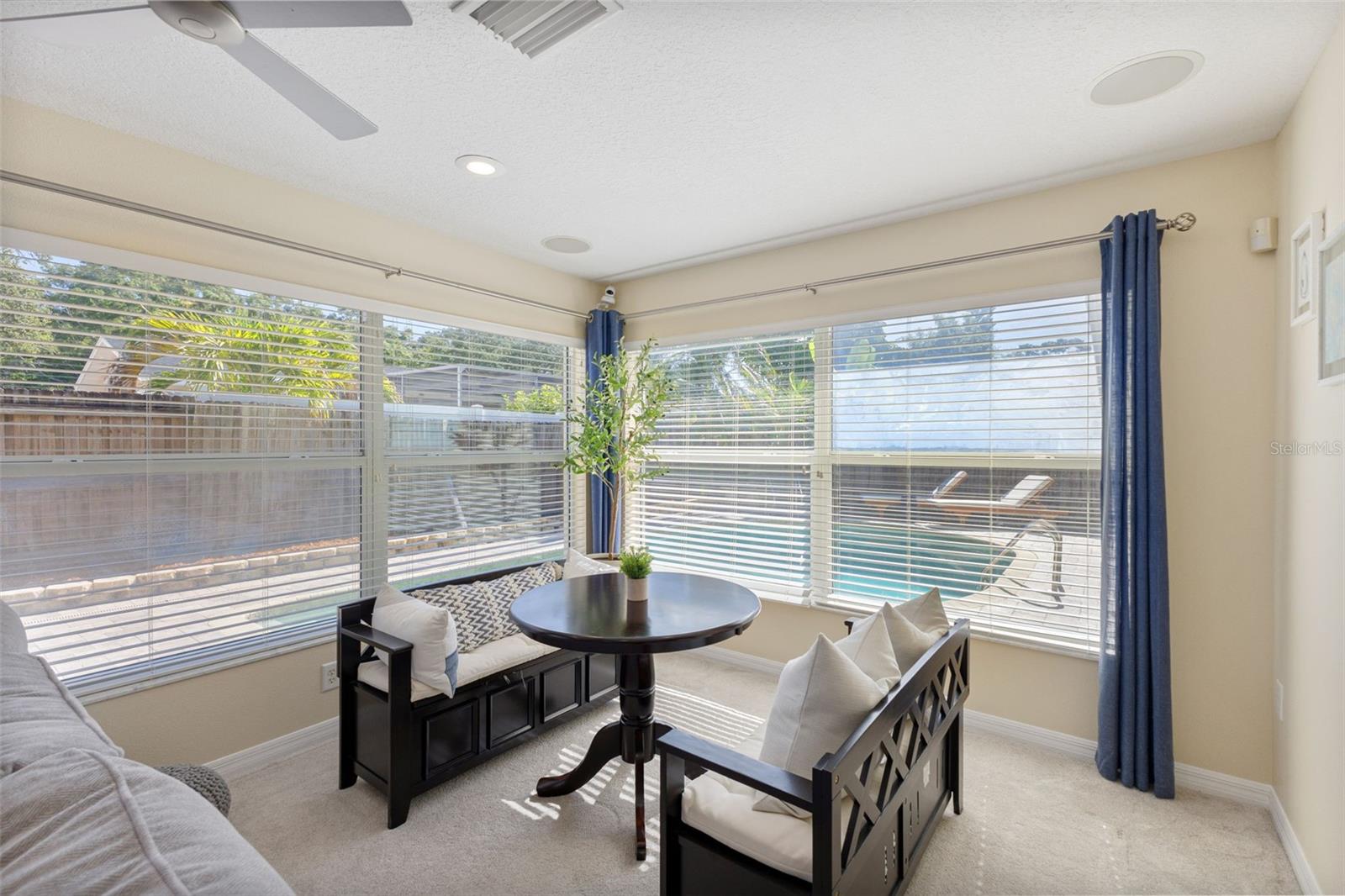 218 N BAY HILLS BLVD