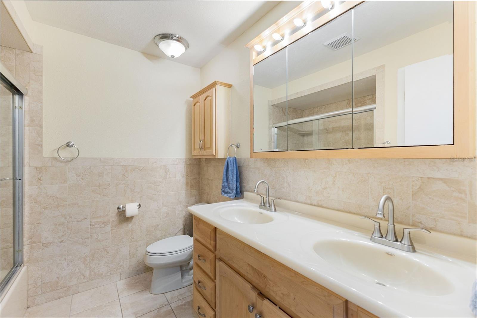 218 N BAY HILLS BLVD