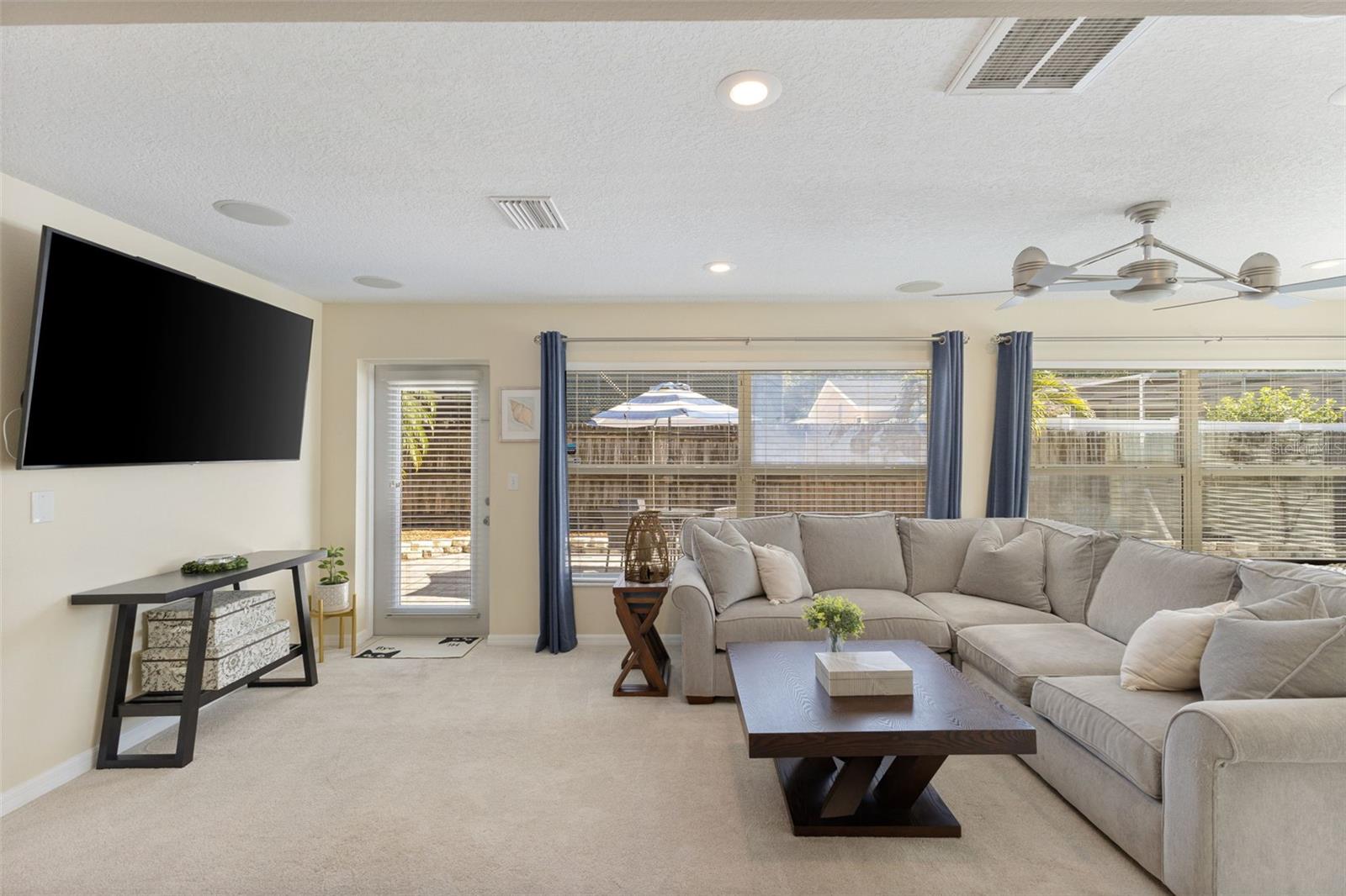 218 N BAY HILLS BLVD