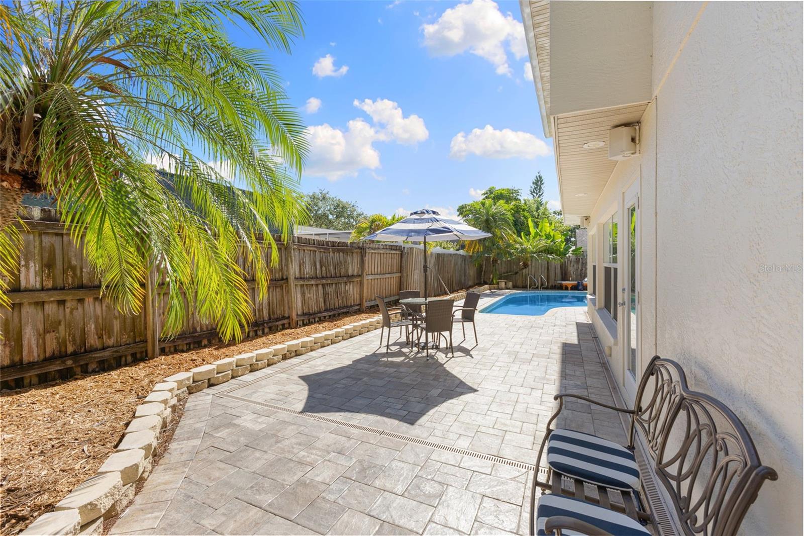 218 N BAY HILLS BLVD