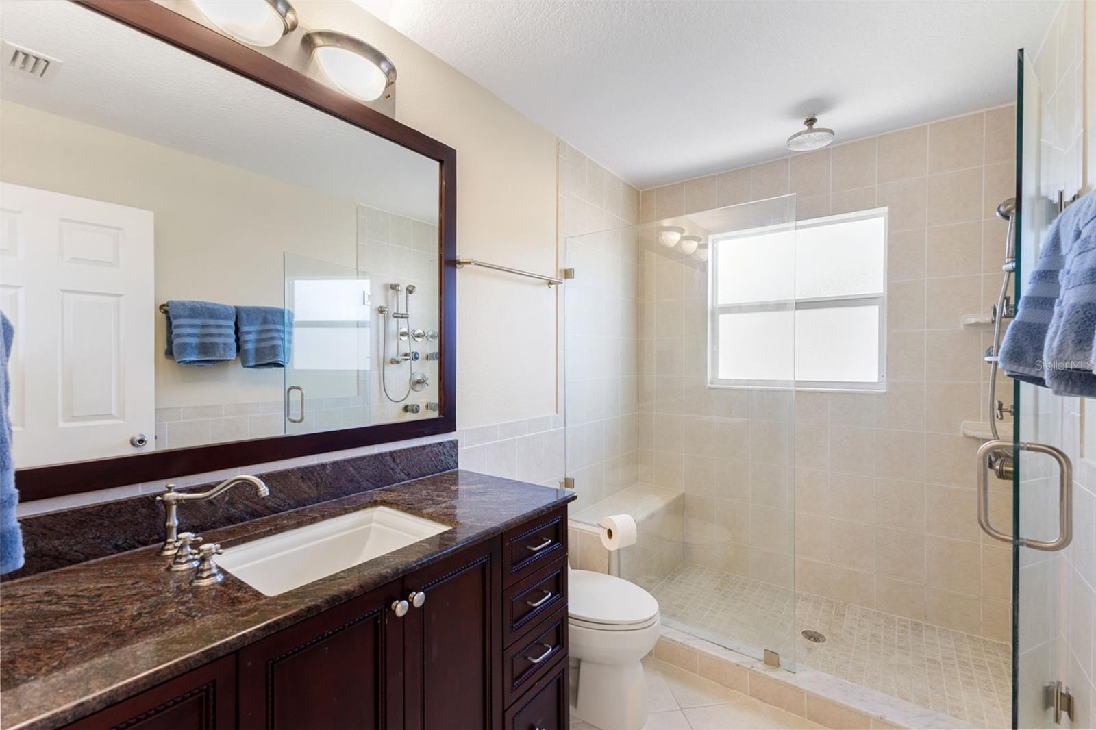 218 N BAY HILLS BLVD