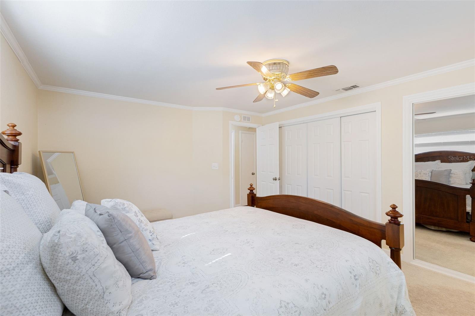 218 N BAY HILLS BLVD