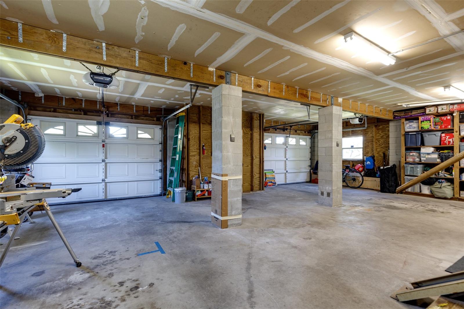 240 72ND AVE