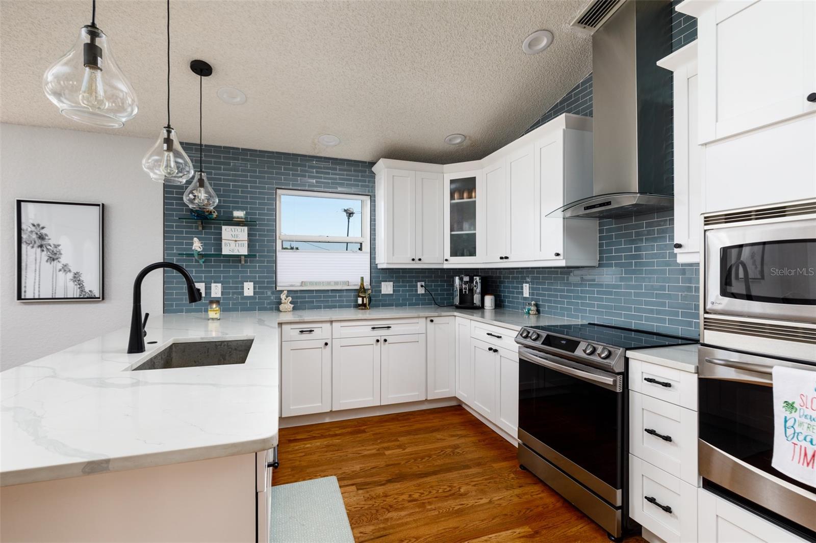 240 72ND AVE