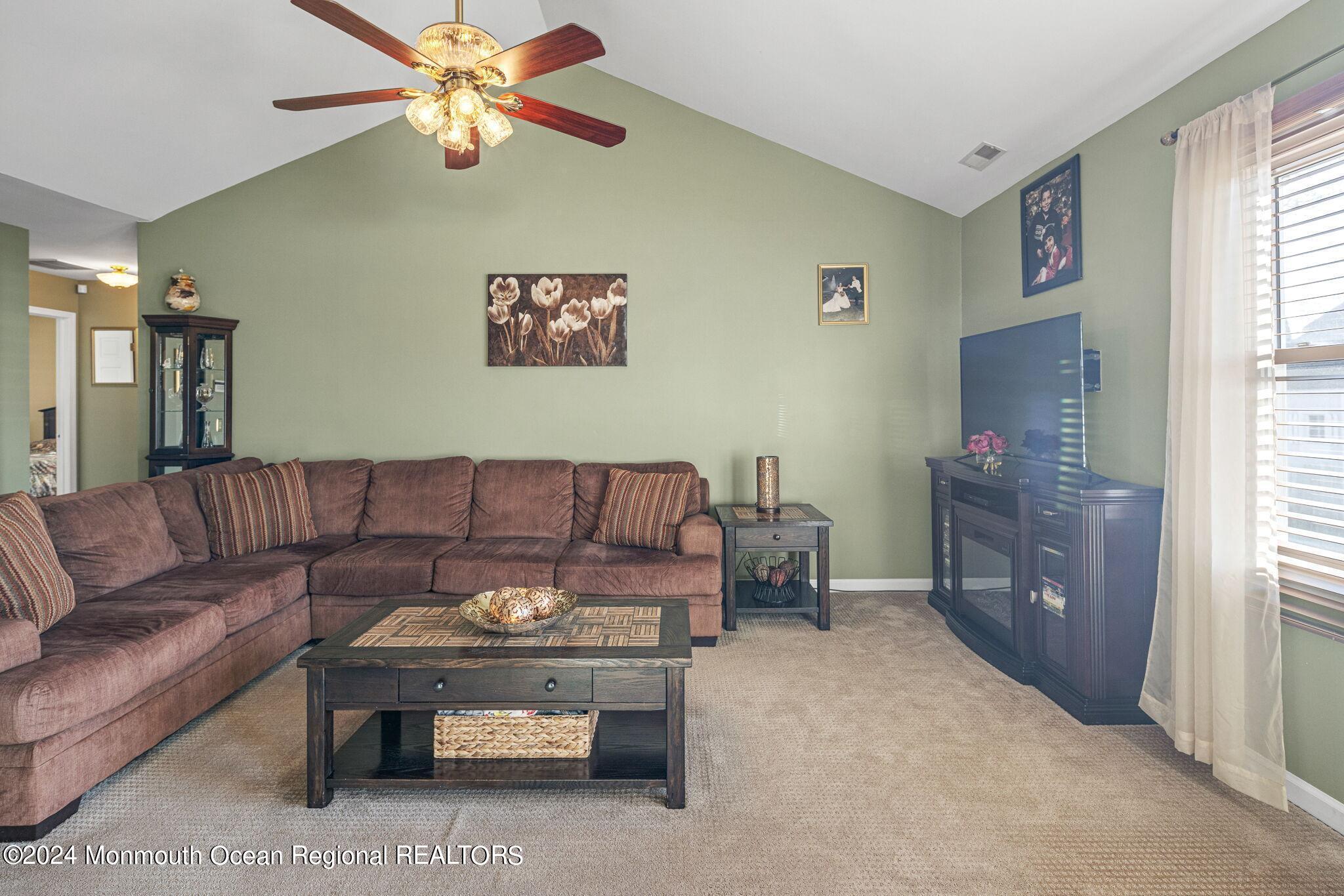 105 Mizzen Avenue