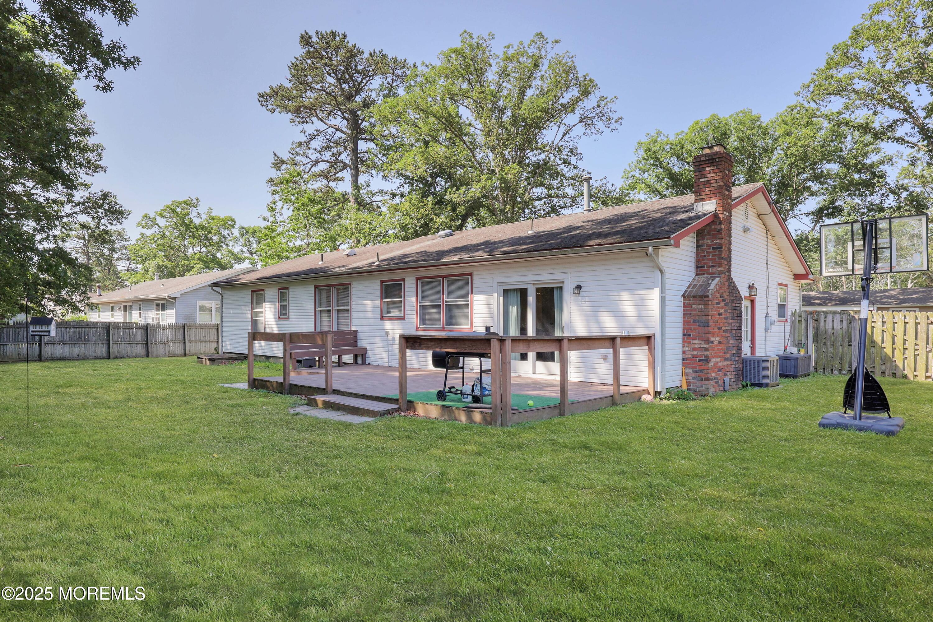1618 Whitcomb Road