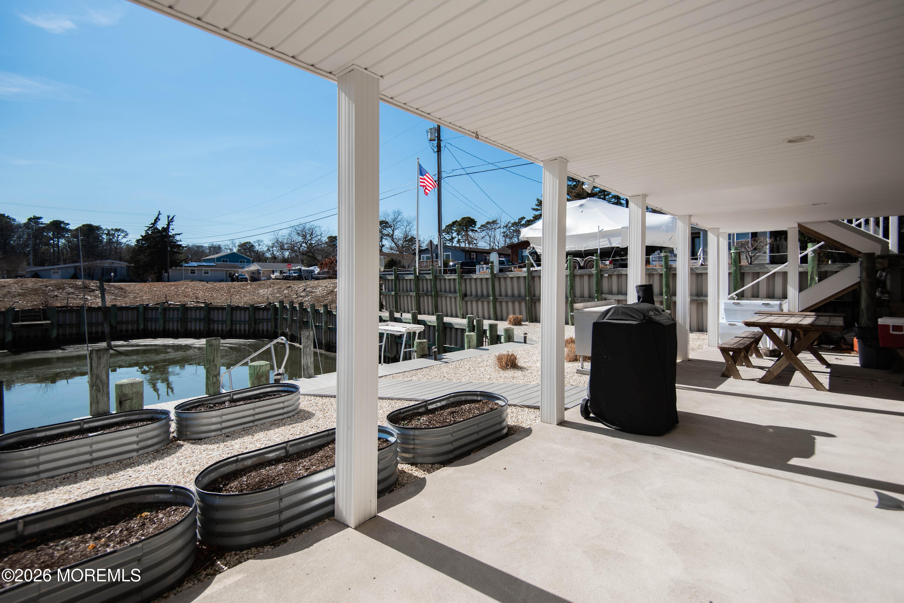 20 Edgewater Drive