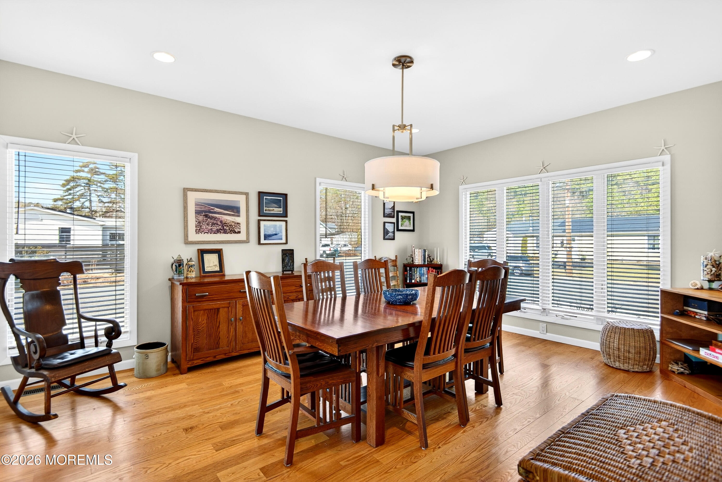 20 Edgewater Drive