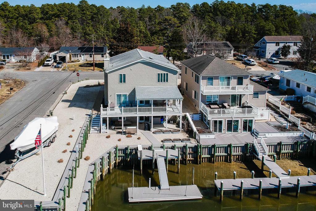 20 EDGEWATER DRIVE