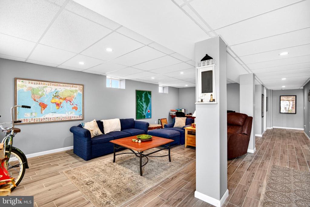 20 EDGEWATER DRIVE