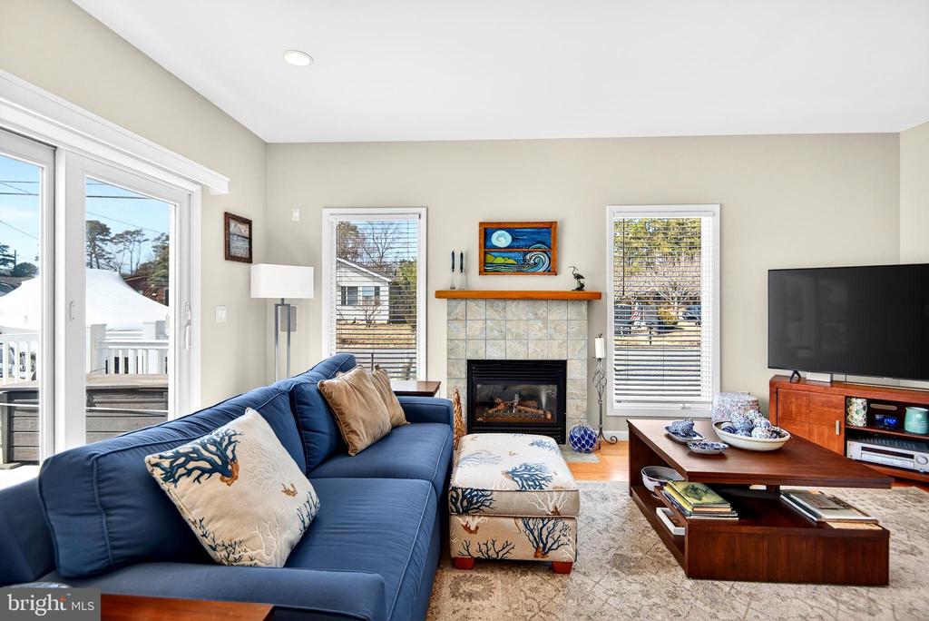 20 EDGEWATER DRIVE