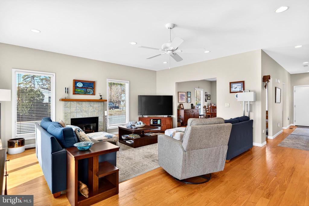 20 EDGEWATER DRIVE