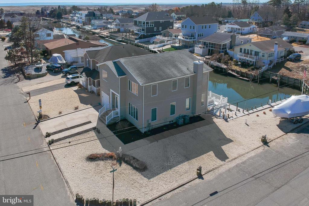 20 EDGEWATER DRIVE