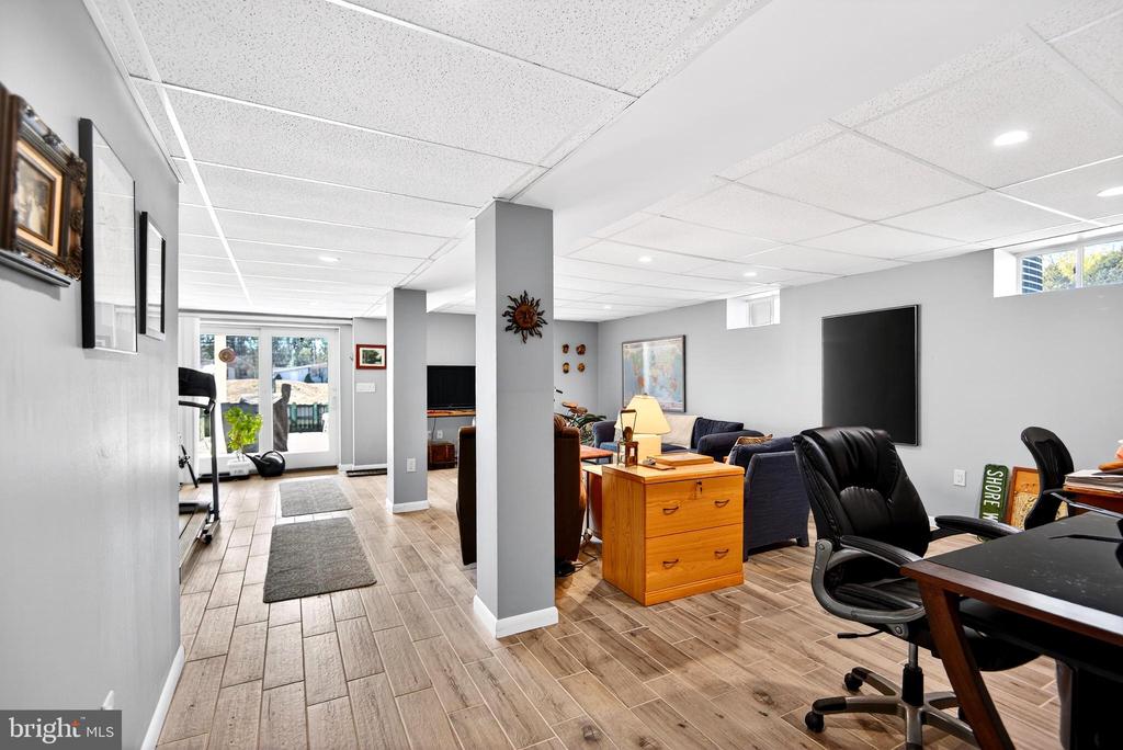 20 EDGEWATER DRIVE