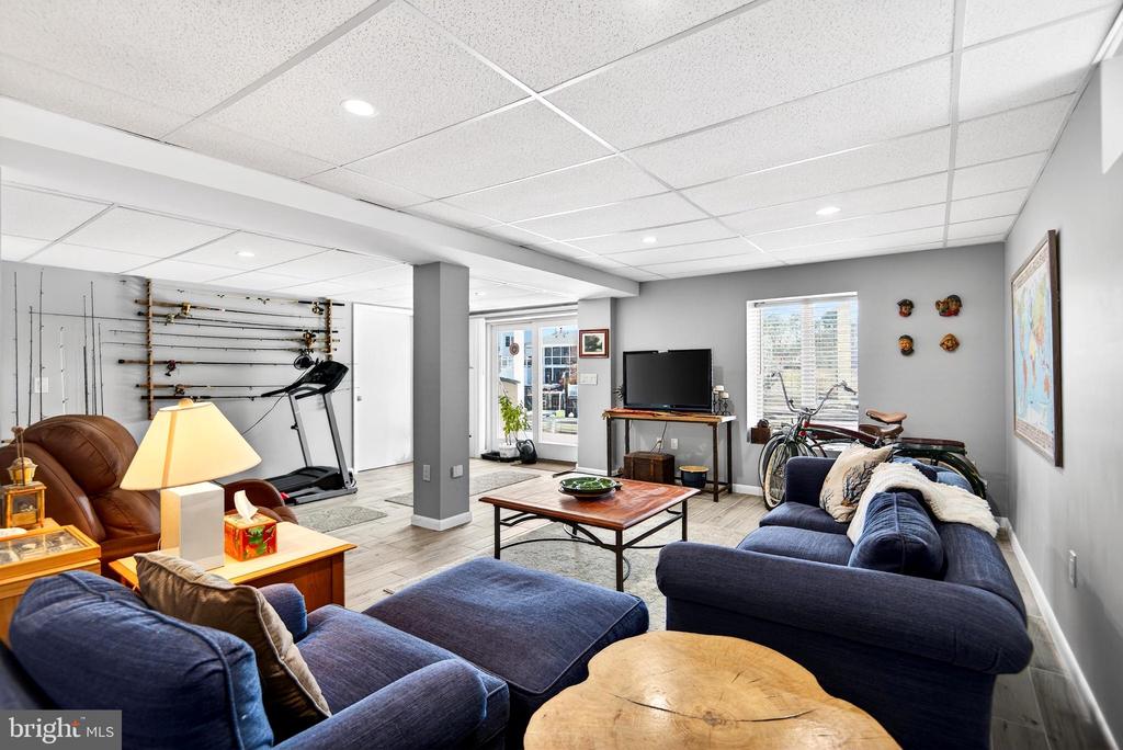 20 EDGEWATER DRIVE