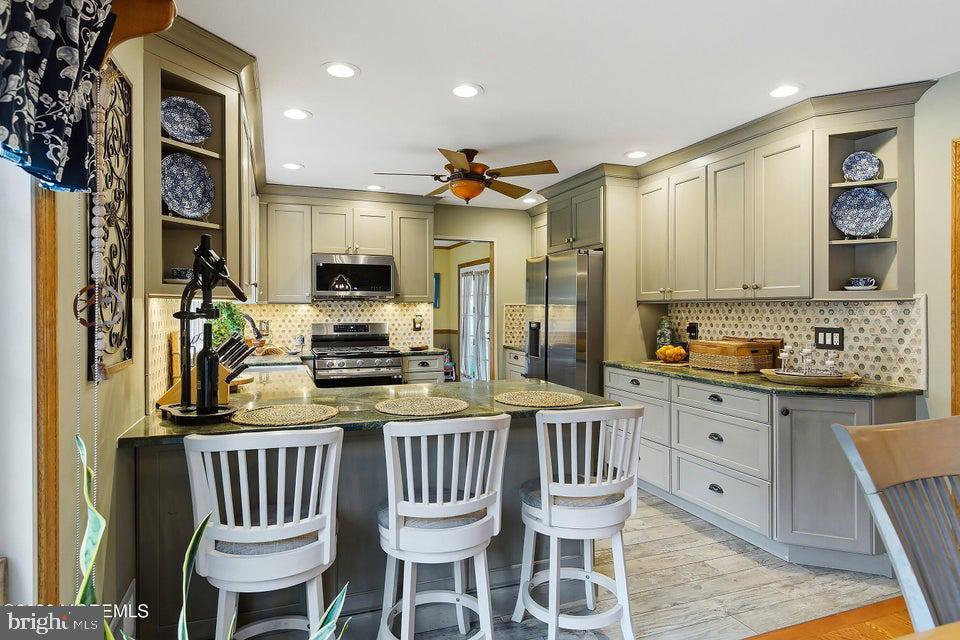 107 FROG HOLLOW ROAD