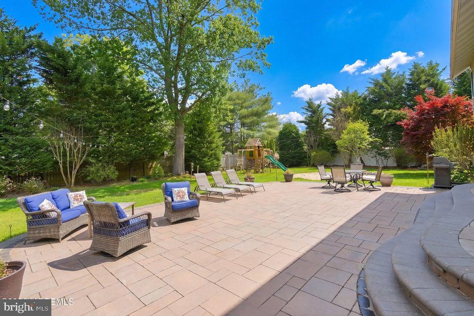 107 FROG HOLLOW ROAD