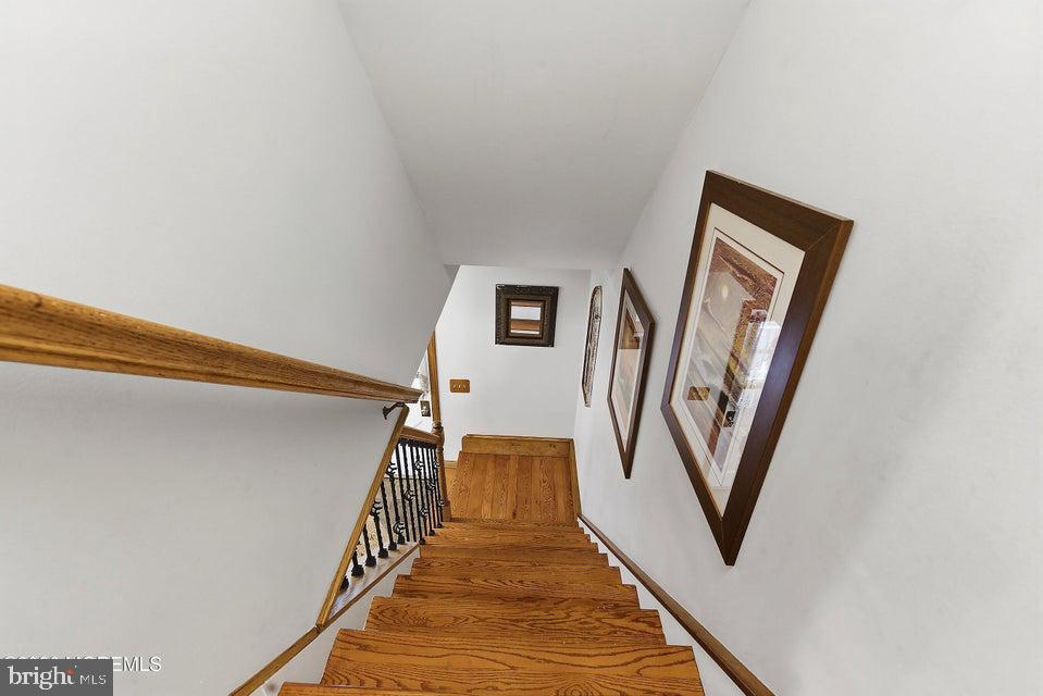107 FROG HOLLOW ROAD