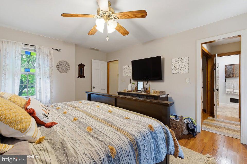 107 FROG HOLLOW ROAD