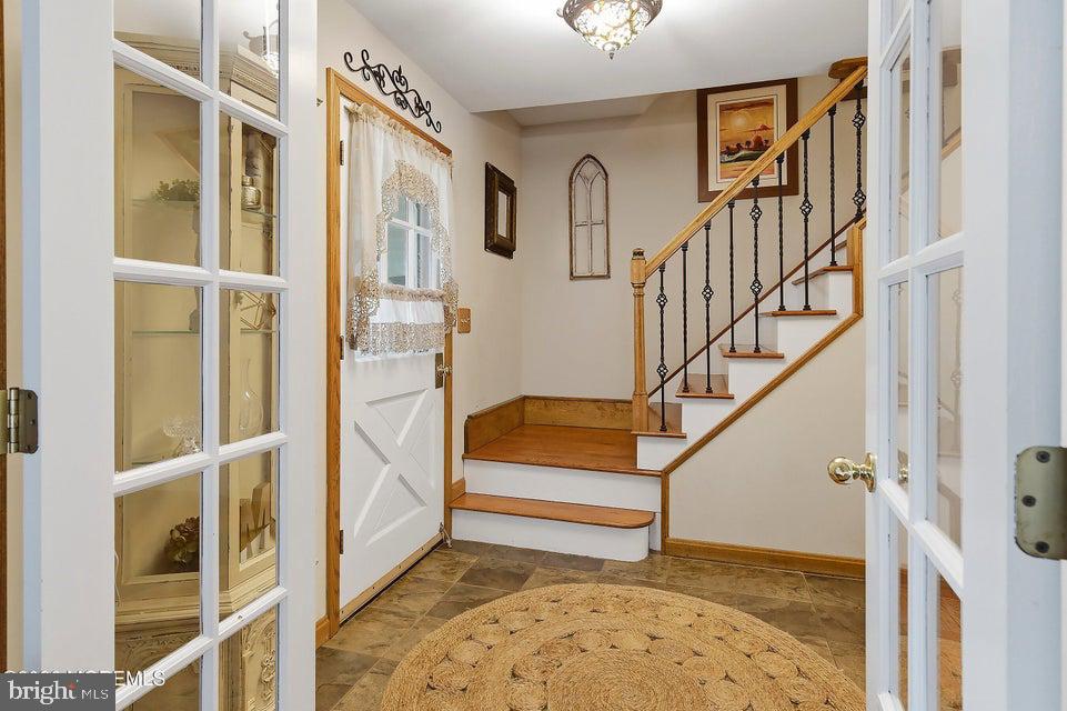 107 FROG HOLLOW ROAD