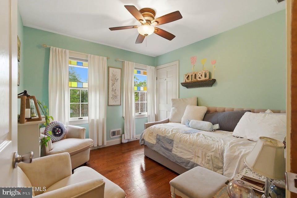 107 FROG HOLLOW ROAD
