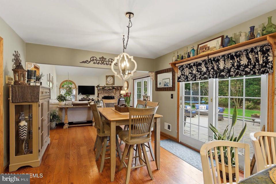 107 FROG HOLLOW ROAD