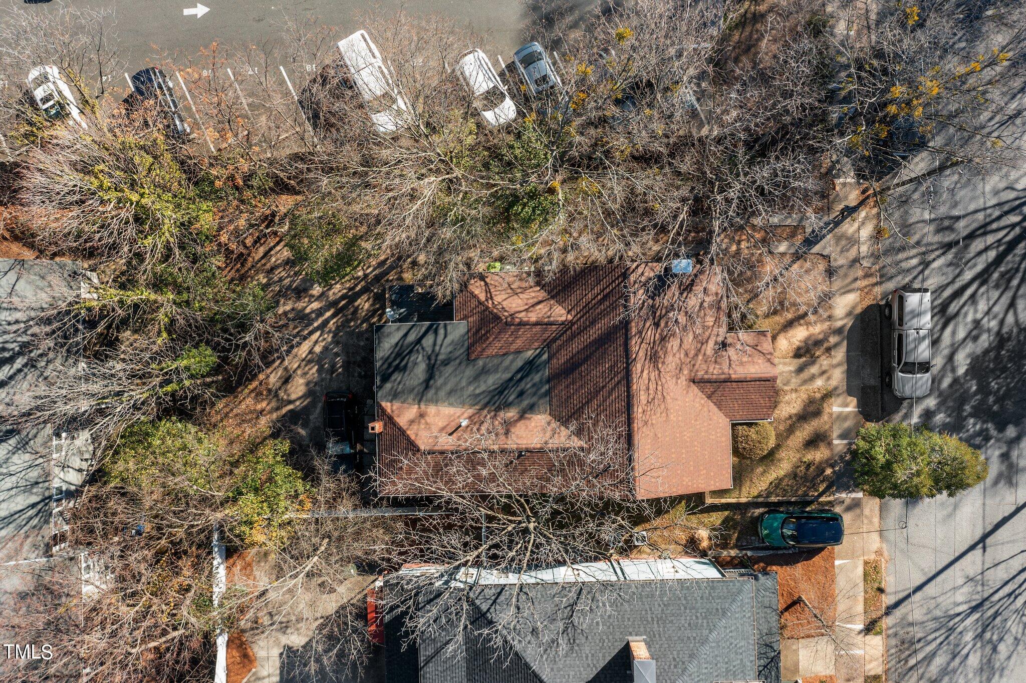 618 W Lane Street